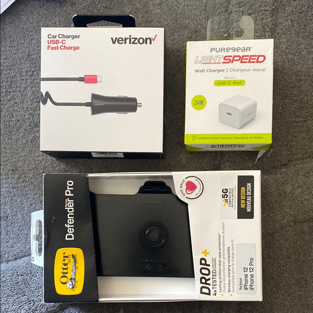 OtterBox Defender Pro for iPhone 12/12 Pro - Black 3pc bundle